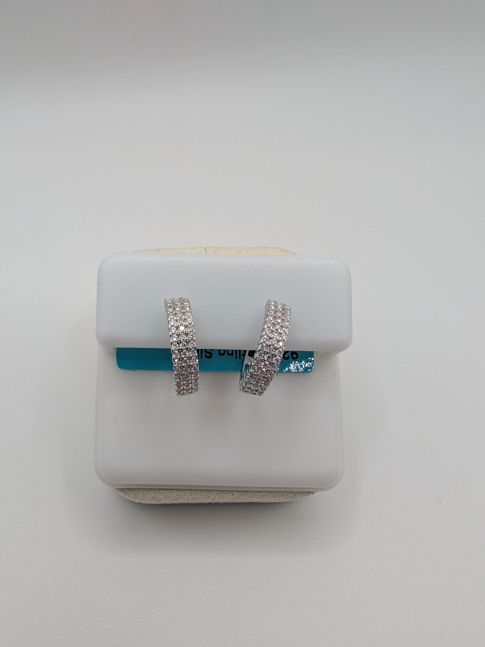 NWT 925 Sterling Silver 0.44 CTW D VVS Moissanite Pavé Huggie Hoop Earrings